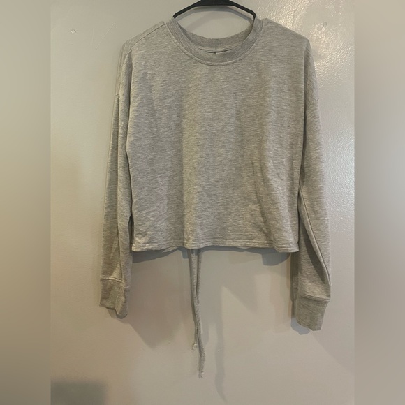 Marika Light Gray Open-Back Sweatshirt Size M - Picture 4 of 4